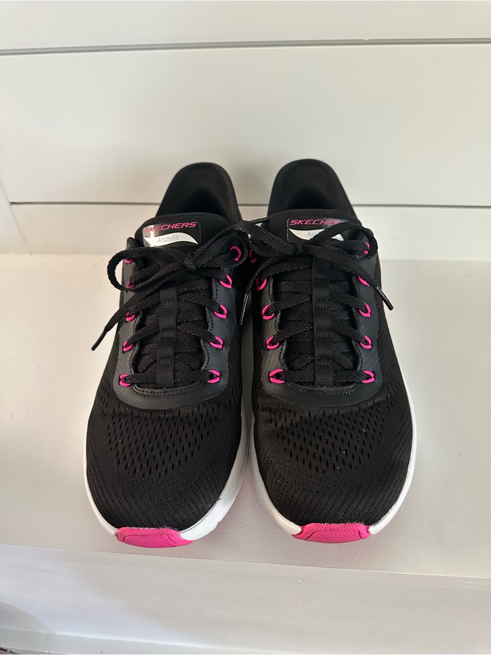 Skechers Arch Fit Slip-Ons Sneakers Like New - Picture 7 of 9